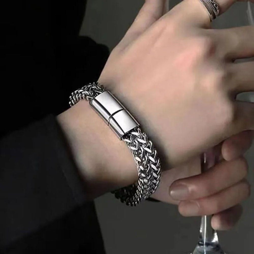 Very Cool Mesh18k. White Gold Plated Stainless Steel Men's Bracelet. 8" Long - Picture 2 of 3